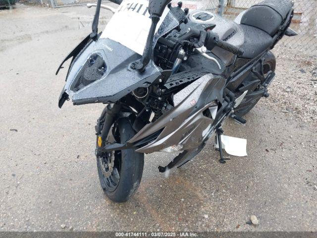  Salvage Kawasaki Ex650