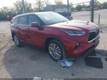  Salvage Toyota Highlander