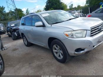  Salvage Toyota Highlander