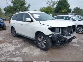  Salvage Nissan Pathfinder