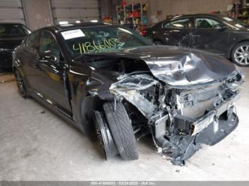  Salvage Kia Stinger