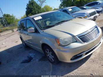  Salvage Chrysler Town & Country