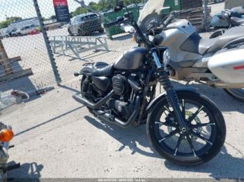  Salvage Harley-Davidson Xl883