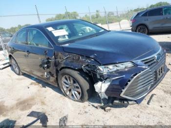  Salvage Toyota Avalon