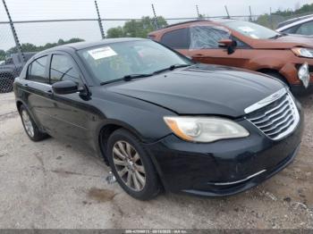  Salvage Chrysler 200
