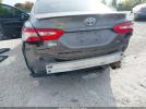 Toyota Camry Se Image 9
