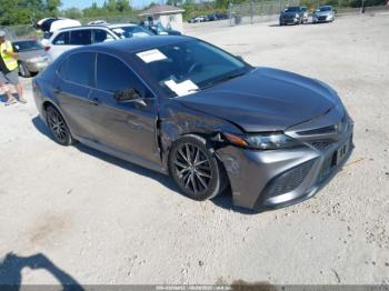  Salvage Toyota Camry