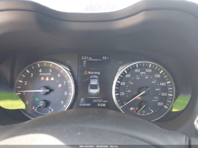 INFINITI Q60 Luxe Awd Image 8