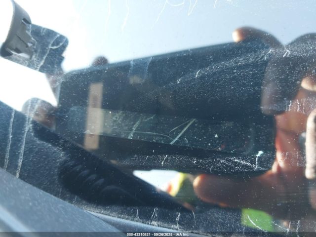 INFINITI Q60 Luxe Awd Image 6