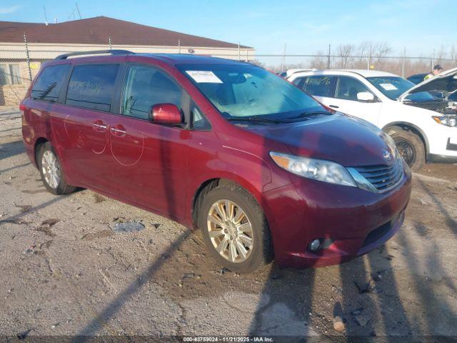  Salvage Toyota Sienna