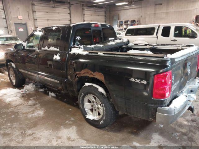 Dodge Dakota Laramie Image 3