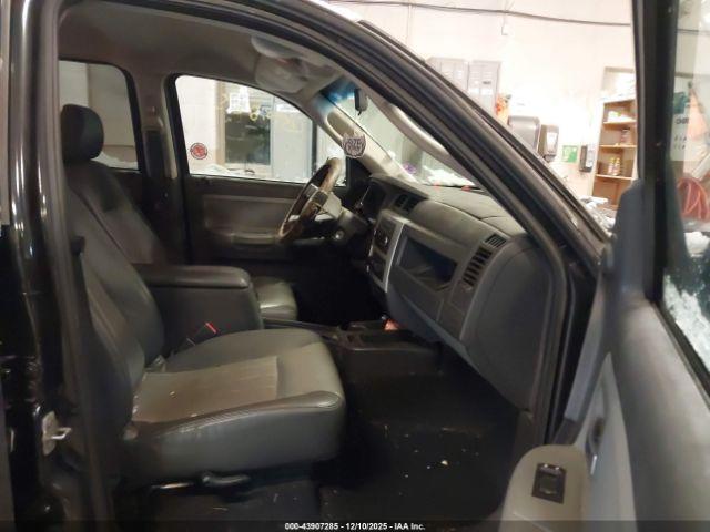 Dodge Dakota Laramie Image 5