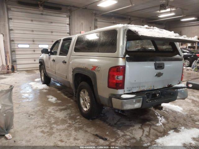 Chevrolet Silverado 1500 Lt Image 10