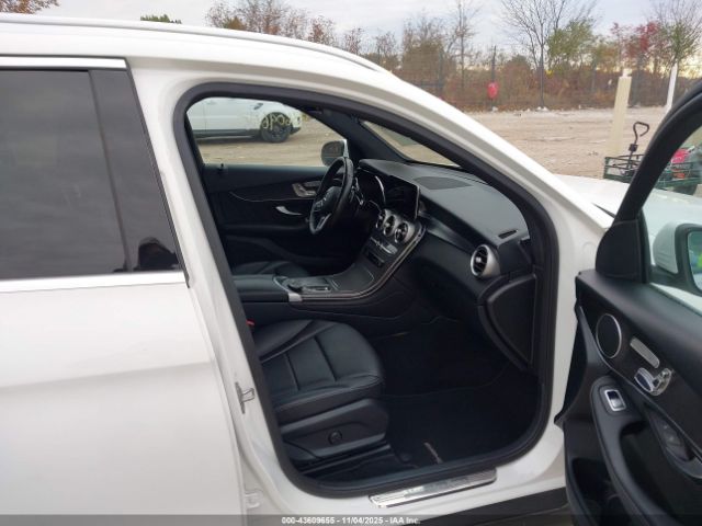 Mercedes-Benz GLC 4matic Suv Image 3