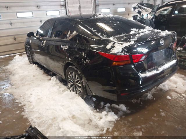 Nissan Altima Sv Intelligent Awd Image 3