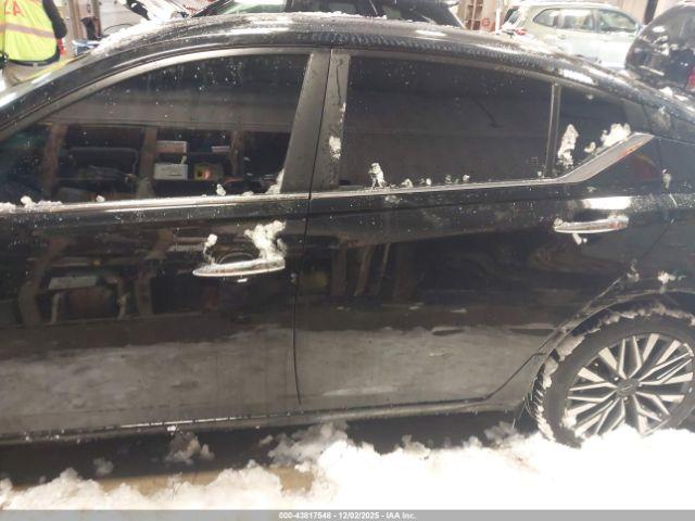 Nissan Altima Sv Intelligent Awd Image 16