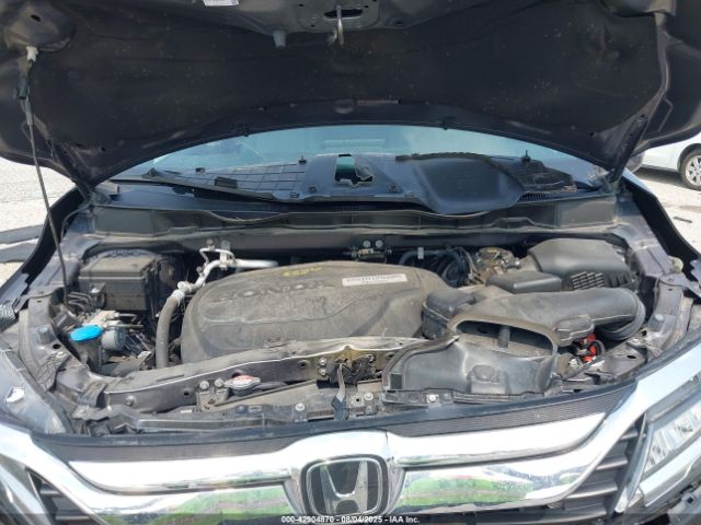 Honda Odyssey Touring Image 8