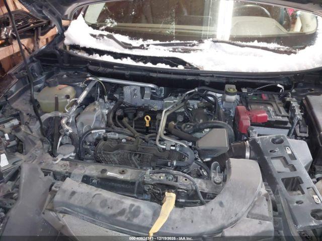 Nissan Rogue Sv Intelligent Awd Image 8