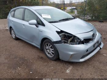  Salvage Toyota Prius v