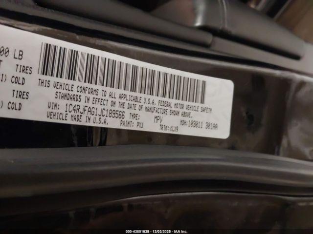 Jeep Grand Cherokee Altitude 4x4 Image 14