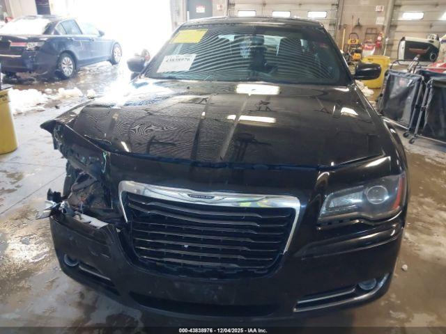 Chrysler 300 300s Image 11
