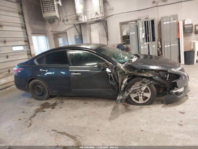 Nissan Altima 2.5 S Image 12