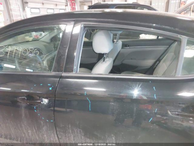 Hyundai ELANTRA Se Image 16