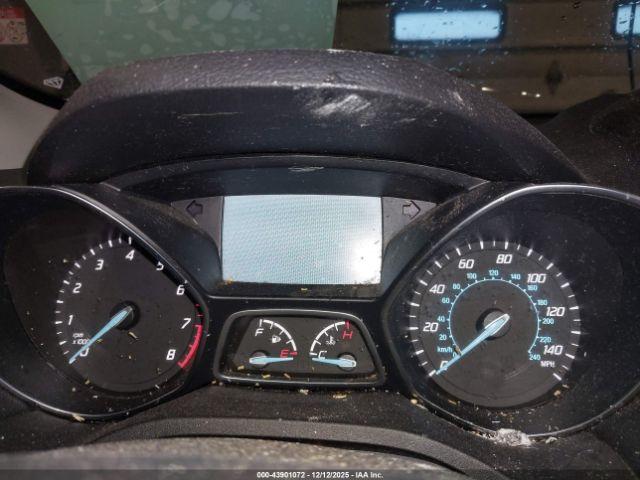 Ford Escape Titanium Image 16