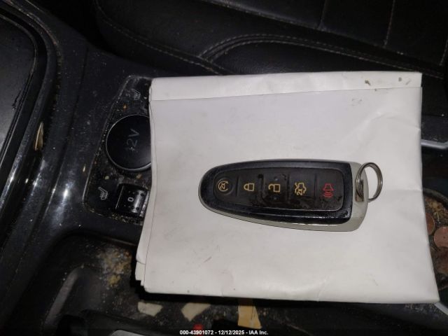 Ford Escape Titanium Image 15