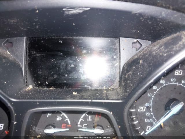 Ford Escape Titanium Image 13