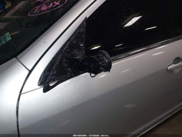 Ford Fusion Se Image 4