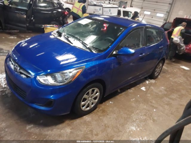 Hyundai ACCENT Gs Image 2