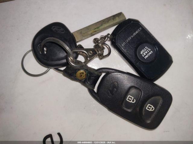 Hyundai ACCENT Gs Image 9