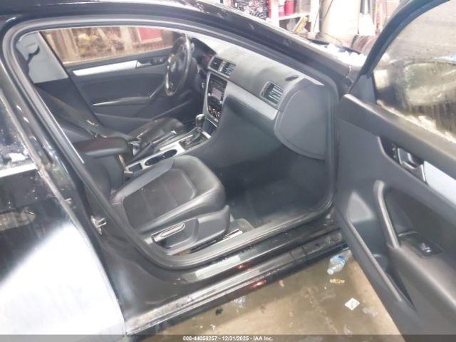 Volkswagen Passat 2.5l Se Image 2