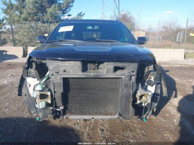 Ford Explorer Limited Image 10