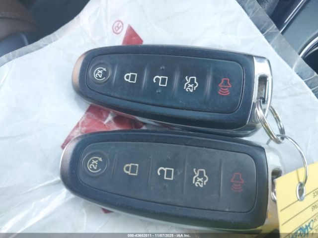 Ford Explorer Limited Image 12