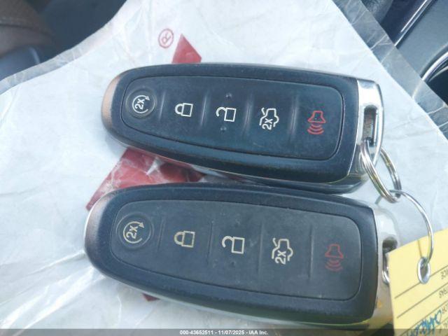 Ford Explorer Limited Image 12