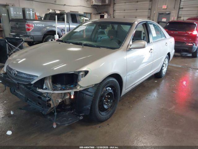 Toyota Camry Xle Image 2