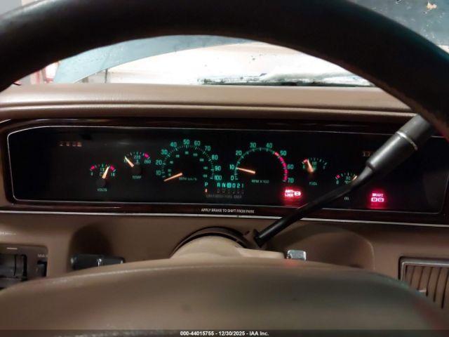 Buick Roadmaster Image 8