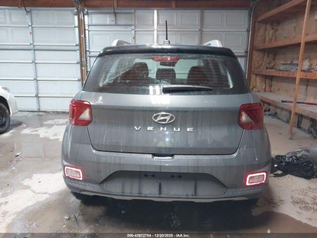 Hyundai VENUE Limited Image 6