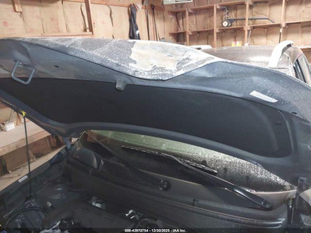 Hyundai VENUE Limited Image 14