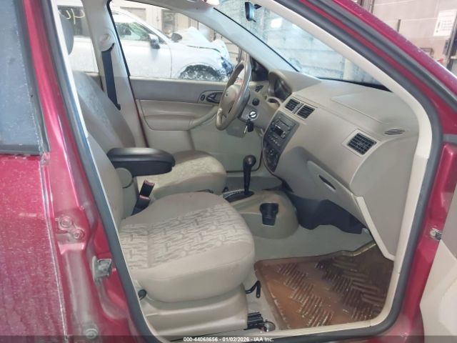 Ford Focus Zx4 Image 3