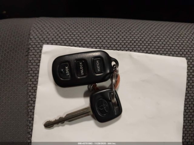 Toyota Matrix Xr Image 11