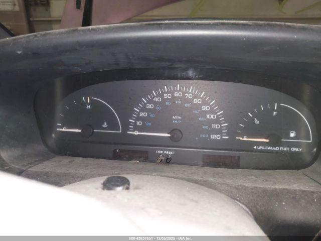 Chrysler Voyager Image 13