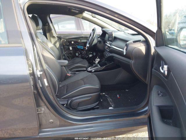 Kia Forte Gt-line Image 16