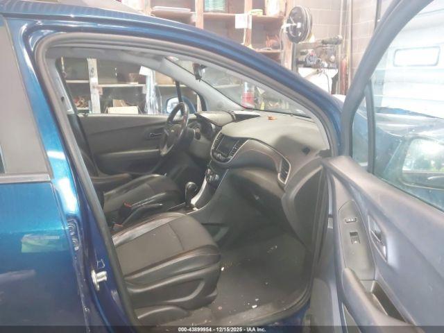 Chevrolet Trax Awd Lt Image 2