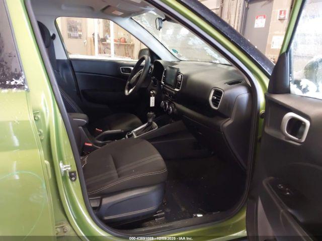 Hyundai VENUE Sel Image 3