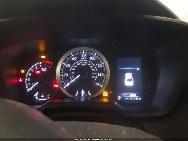 Toyota Corolla Le Image 6