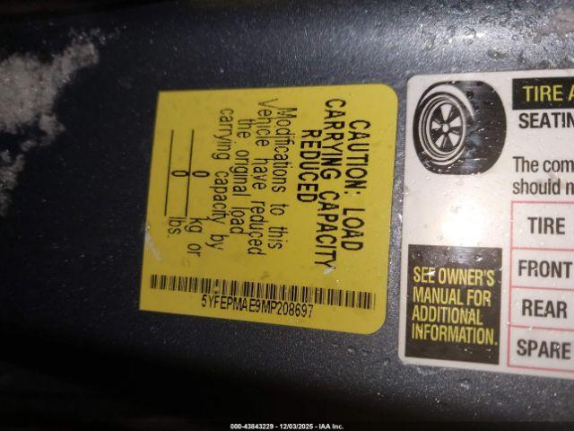 Toyota Corolla Le Image 8