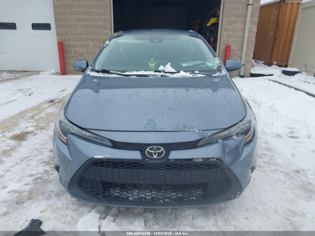 Toyota Corolla Le Image 12